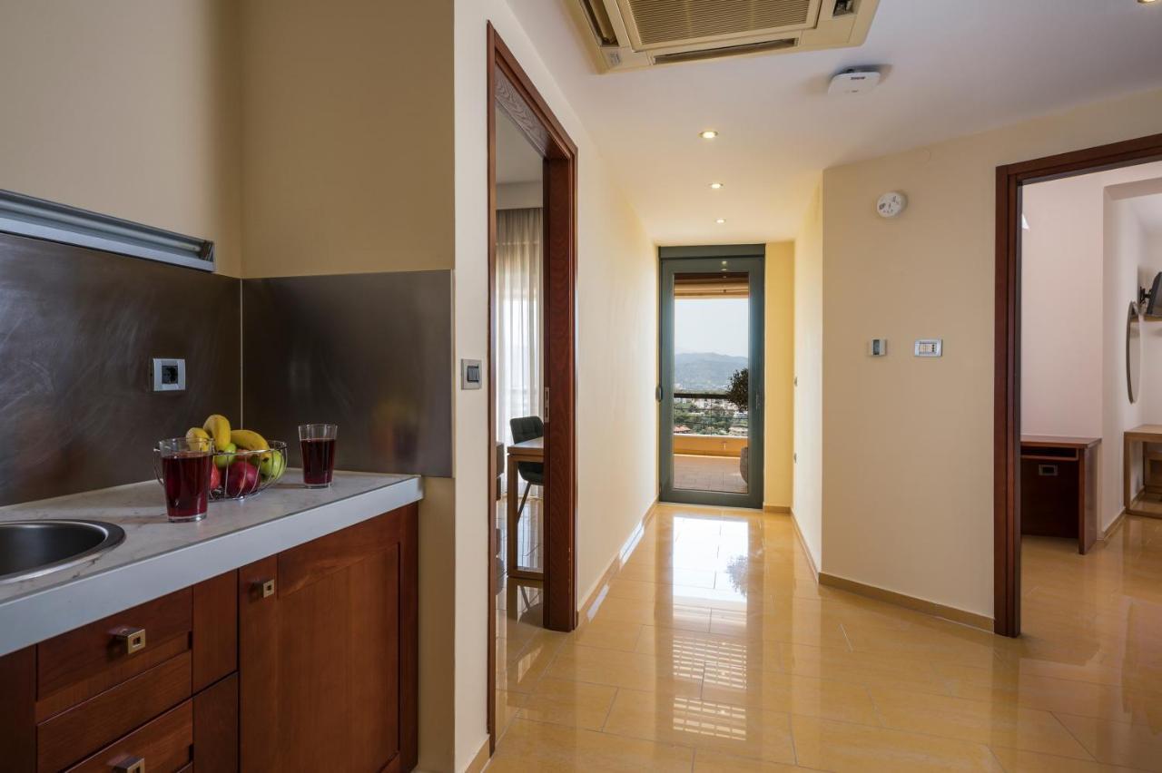 View - Heated Pool & Gym - Majestic Views - 5 Min Drive From Center וילה *