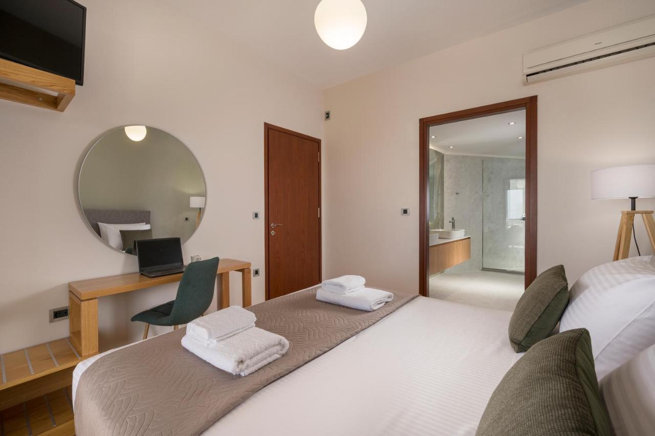 View - Heated Pool & Gym - Majestic Views - 5 Min Drive From Center Villa La Canea